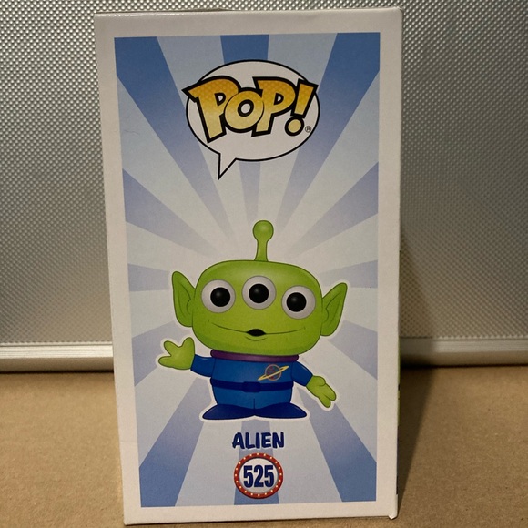 Toy Story Alien FunkoPop #525 - Picture 3 of 5